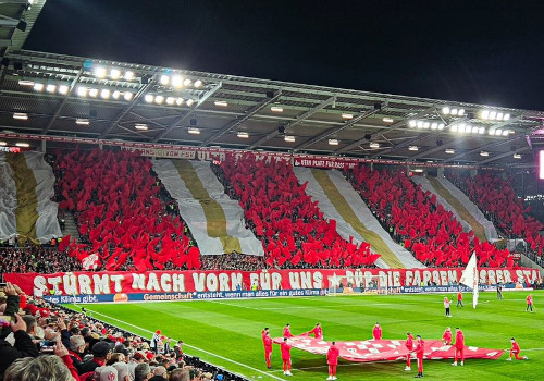 1. FSV Mainz 05 – Borussia Mönchengladbach 1-1 (10)
