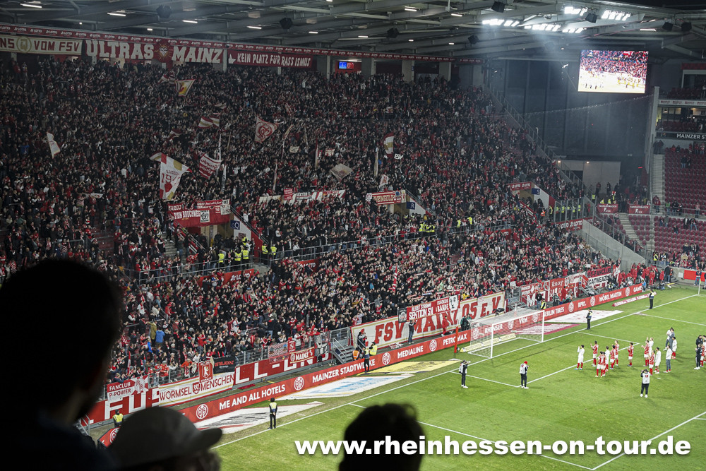 1. FSV Mainz 05 – Borussia Mönchengladbach 1-1 (19)