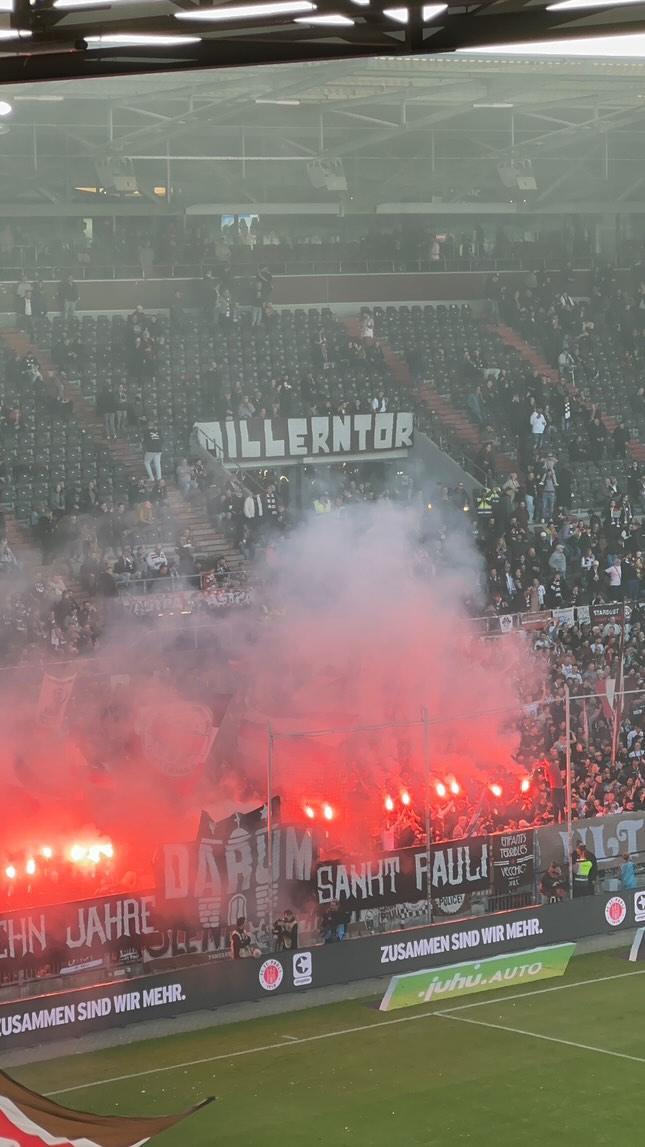 FC St. Pauli – VfL Wolfsburg (4)