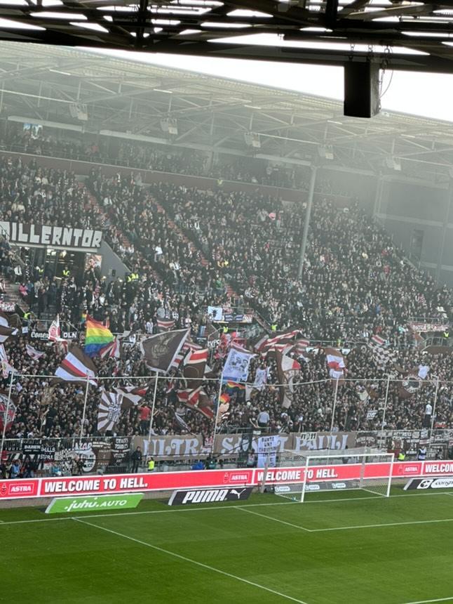 FC St. Pauli – VfL Wolfsburg (22)
