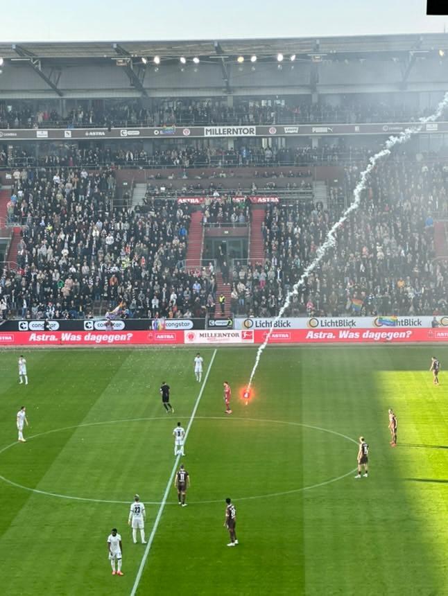 FC St. Pauli – VfL Wolfsburg (9)