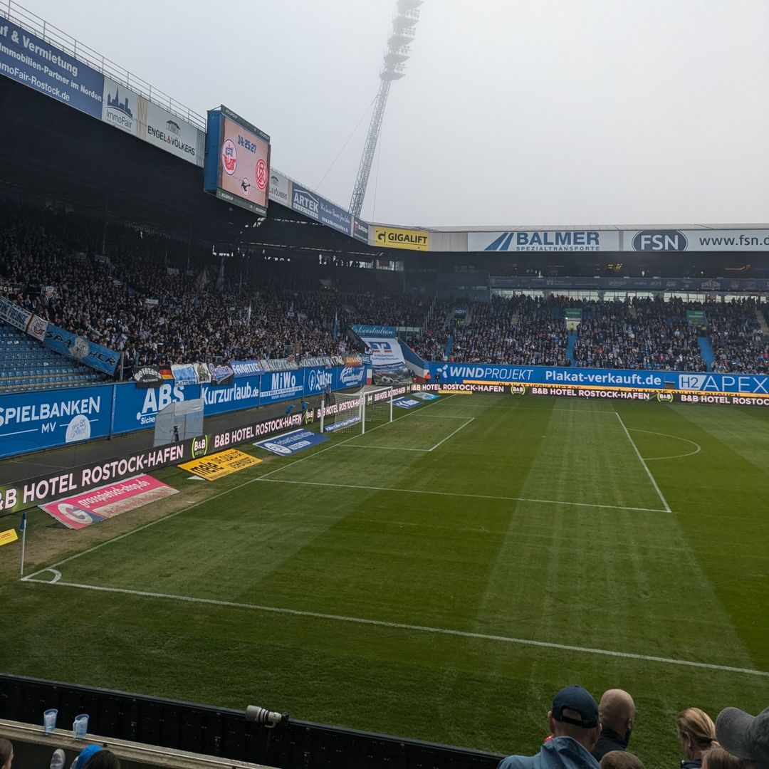 FC Hansa Rostock – Rot-Weiss Essen 4-0 (8)