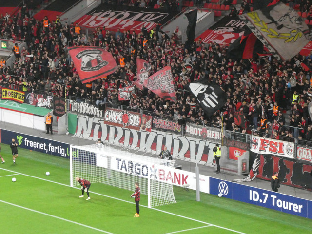 Bayer 04 Leverkusen – SV Elversberg 3-0 (7)