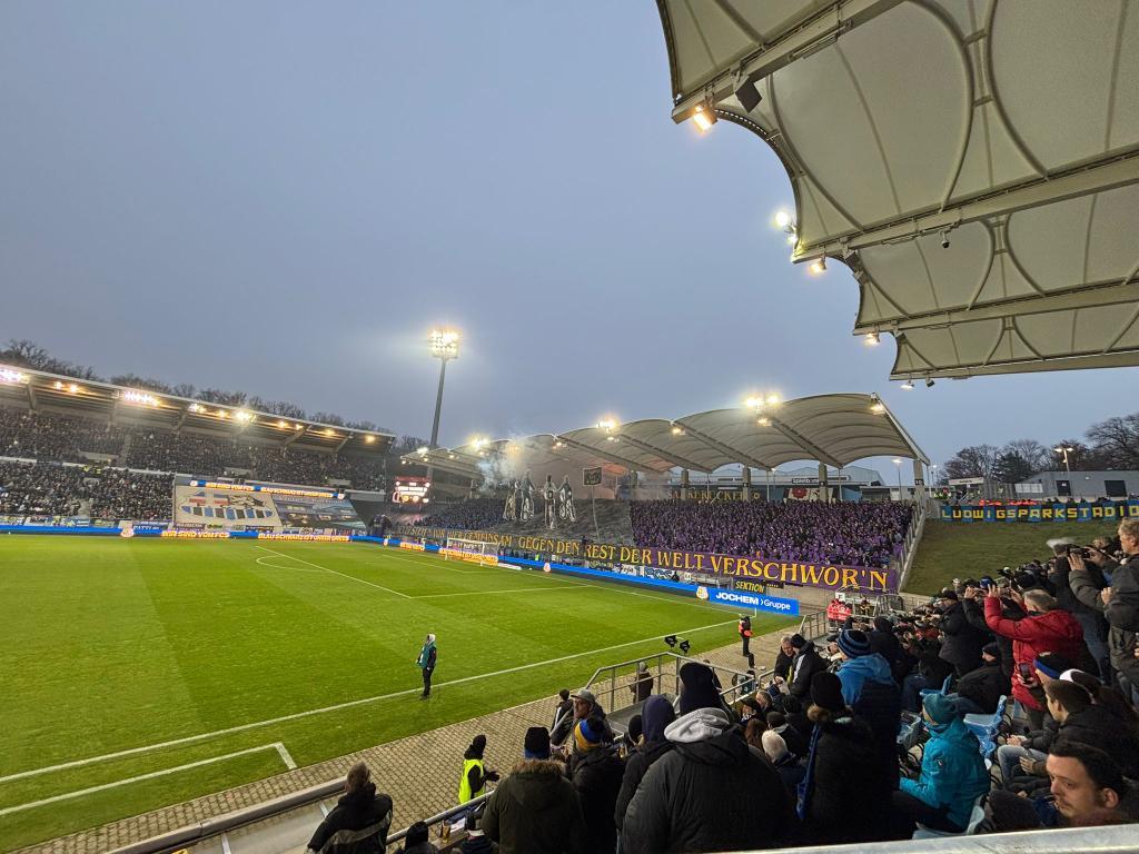 1. FC Saarbrücken – Rot-Weiss Essen 1-0 (1)