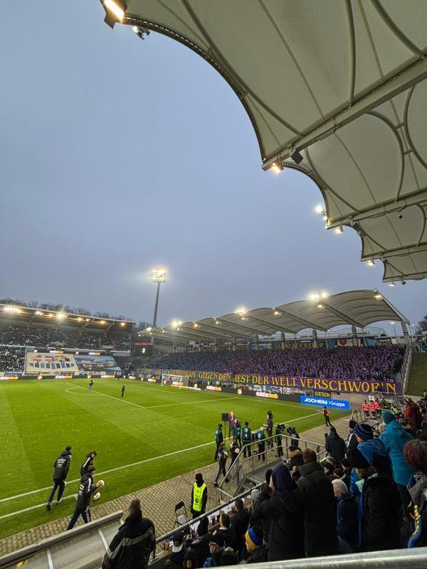 1. FC Saarbrücken – Rot-Weiss Essen 1-0 (17)