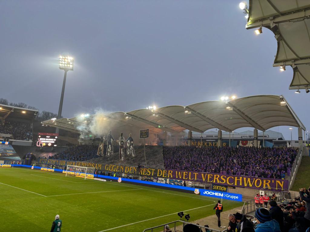 1. FC Saarbrücken – Rot-Weiss Essen 1-0 (21)