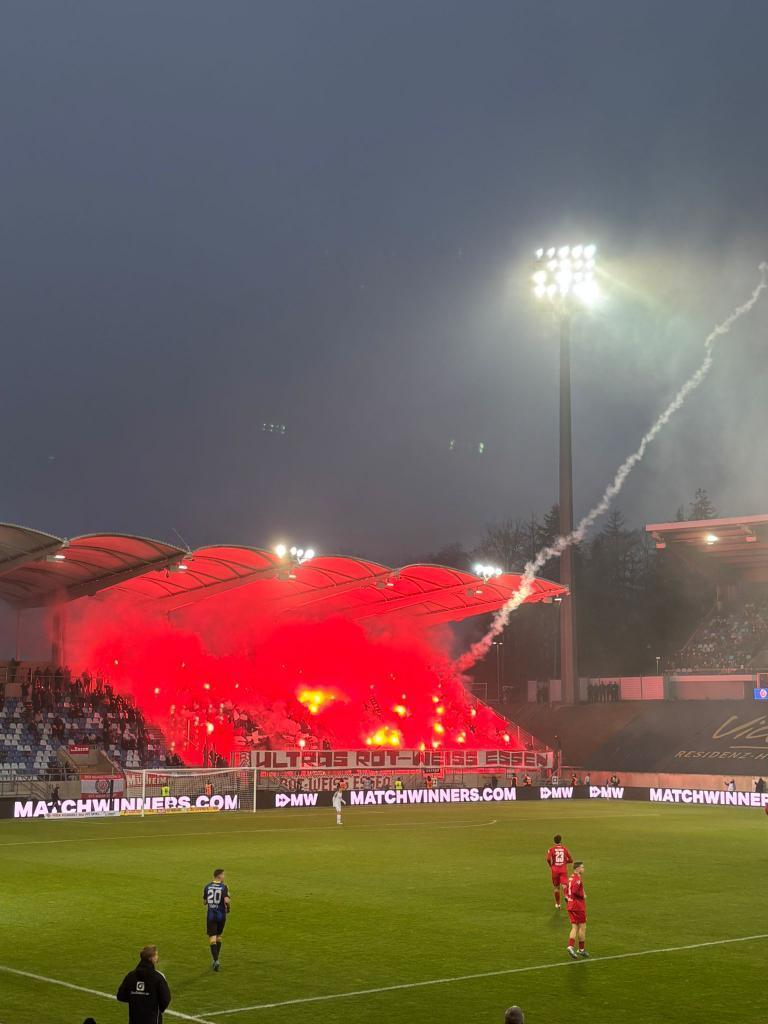 1. FC Saarbrücken – Rot-Weiss Essen 1-0 (6)