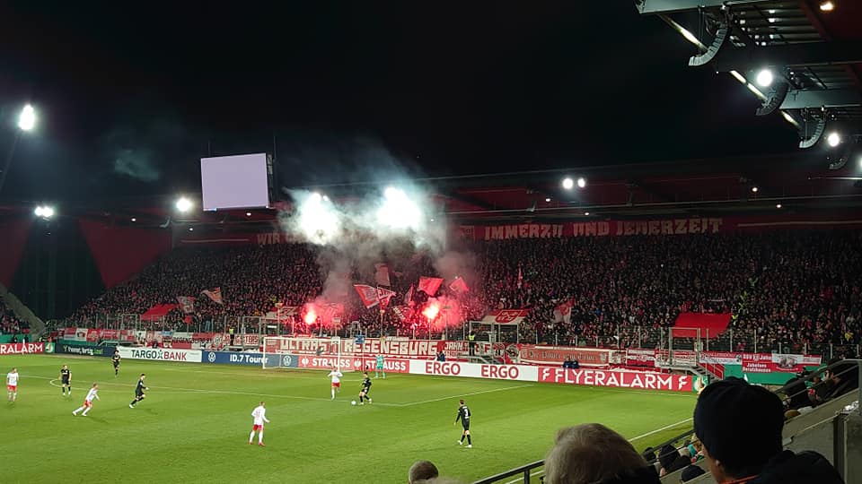 SSV Jahn Regensburg – VfB Stuttgart 0-3 (9)