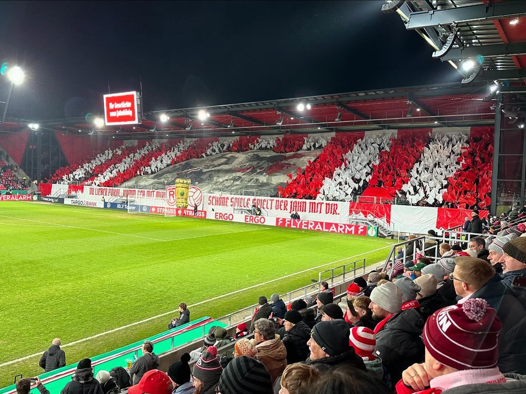 SSV Jahn Regensburg – VfB Stuttgart 0-3 (10)