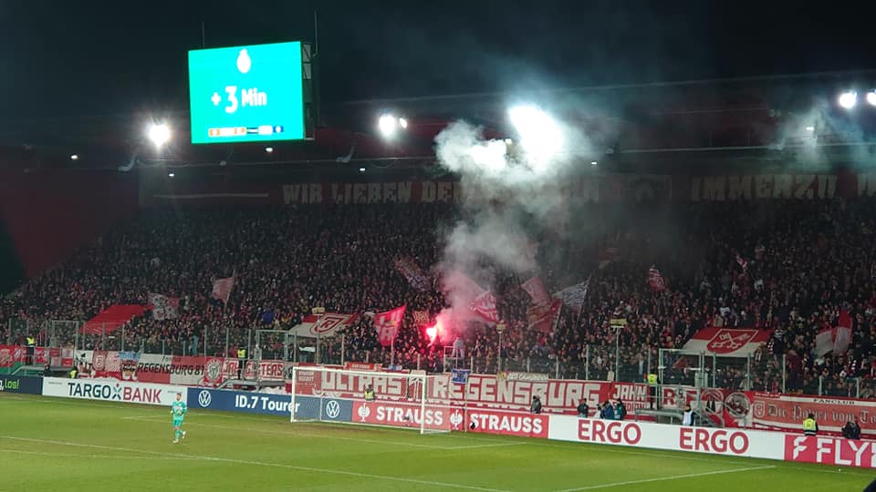 SSV Jahn Regensburg – VfB Stuttgart 0-3 (13)