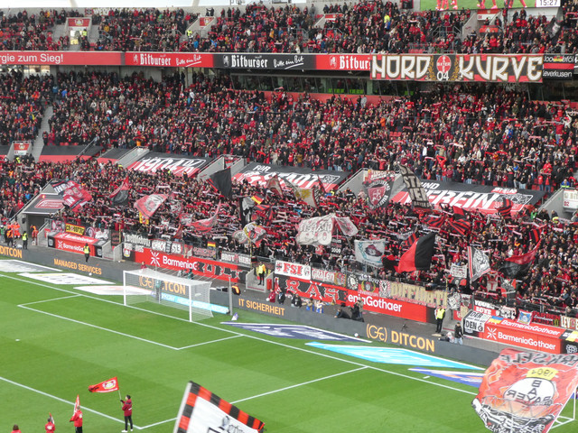 Bayer 04 Leverkusen – FC St. Pauli 2-1 (4)