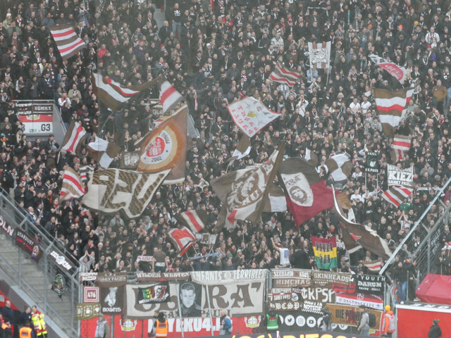 Bayer 04 Leverkusen – FC St. Pauli 2-1 (4)