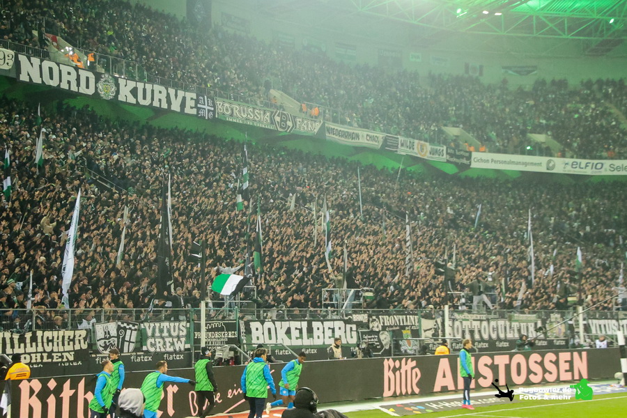 Borussia Mönchengladbach – Holstein Kiel 4-1 (10)