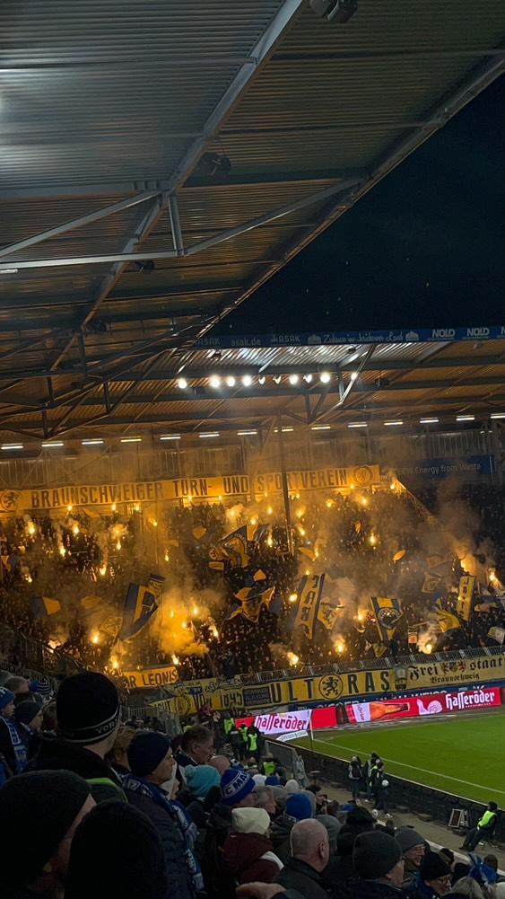 1. FC Magdeburg – Eintracht Braunschweig 1-1 (10)