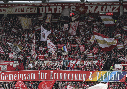1. FSV Mainz 05 – VfB Stuttgart 2-0 (8)