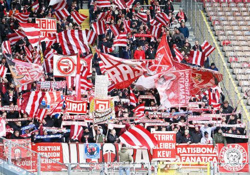 1. FC Kaiserslautern – SSV Jahn Regensburg 3-0