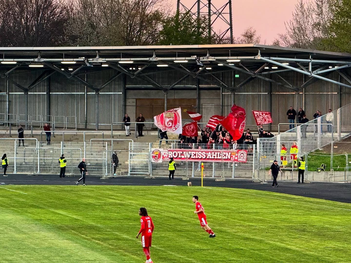 Gästefans | SG Wattenscheid – Rot Weiss Ahlen (09.04.2025) 2-0