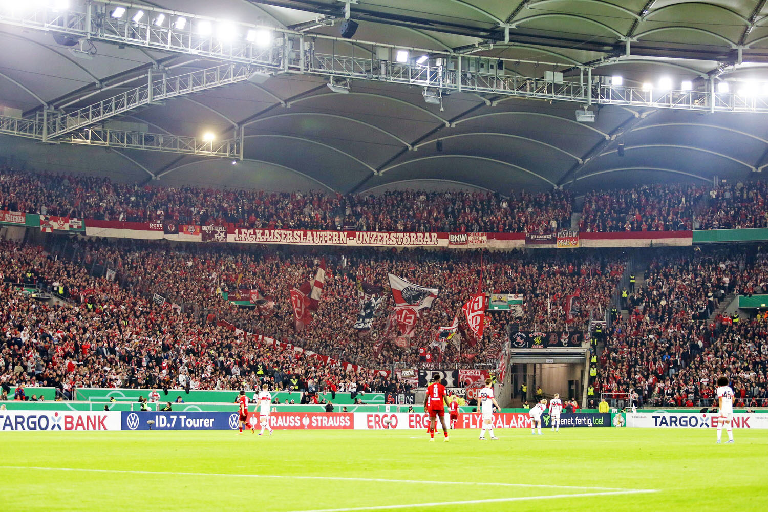 VfB Stuttgart – 1. FC Kaiserslautern 2-1