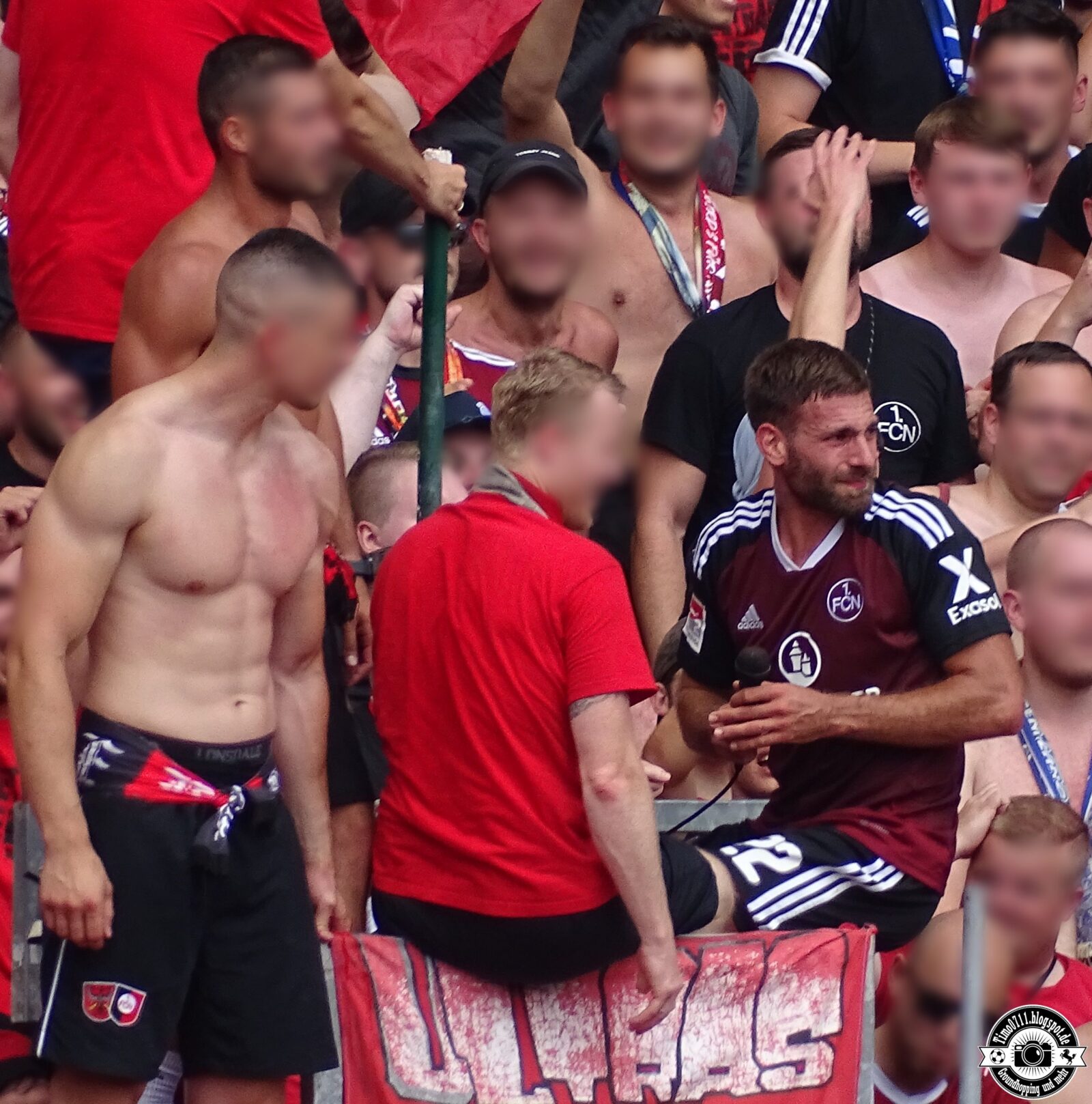 1. FC Nürnberg – SpVgg Fürth 2-0 (47)