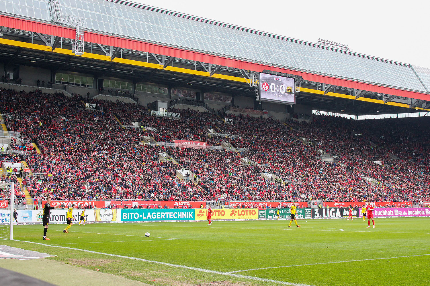 1. FC Kaiserslautern – Borussia Dortmund II 1-3 (2)