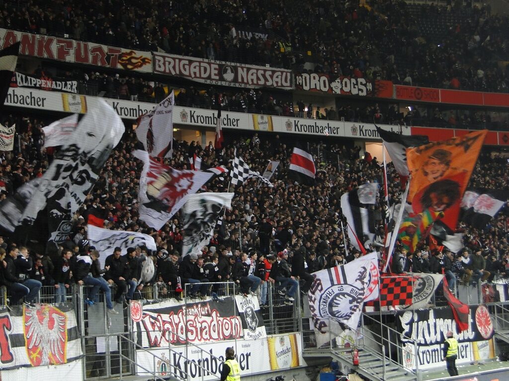 Eintracht Frankfurt vs FC Augsburg (4-2) (1)