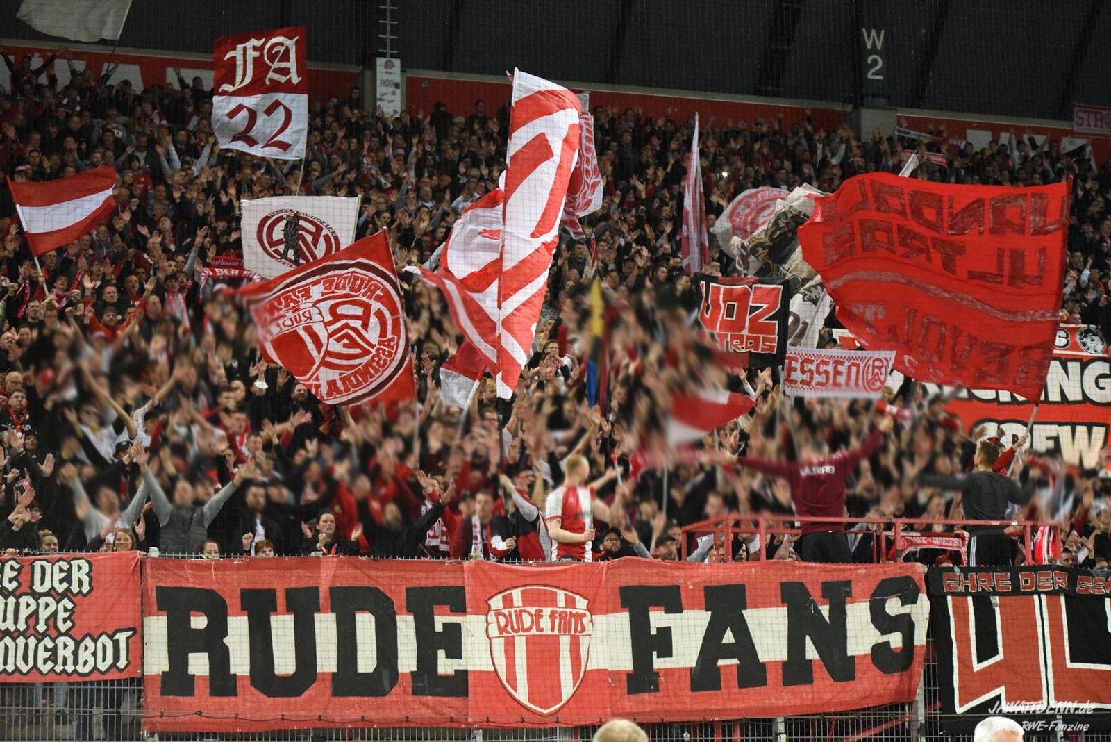 Rot-Weiss Essen – FC Wegberg Beeck 3-1 (4)