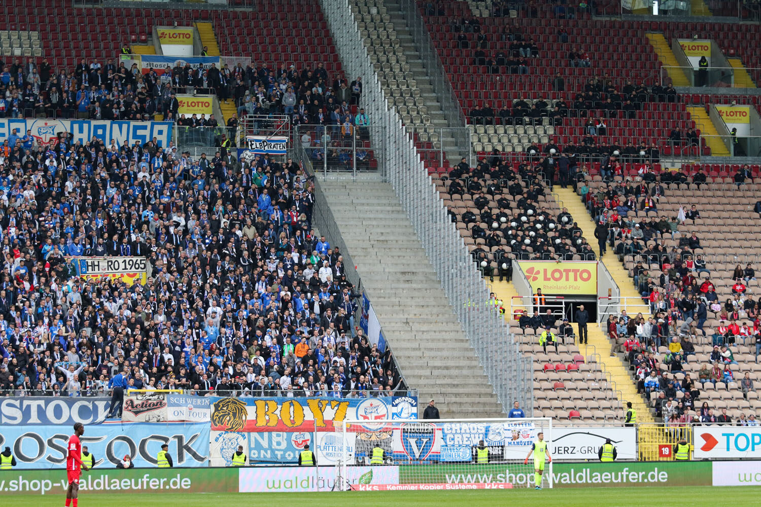 1. FC Kaiserslautern – FC Hansa Rostock 0-1 (1)