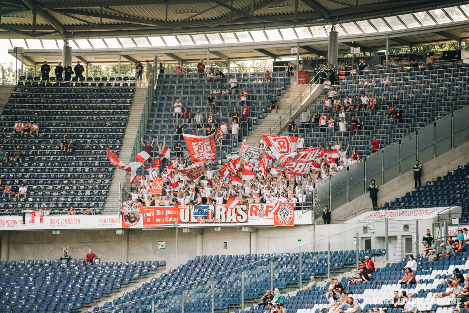 Hannover 96 – SSV Jahn Regensburg 1-0 (10)