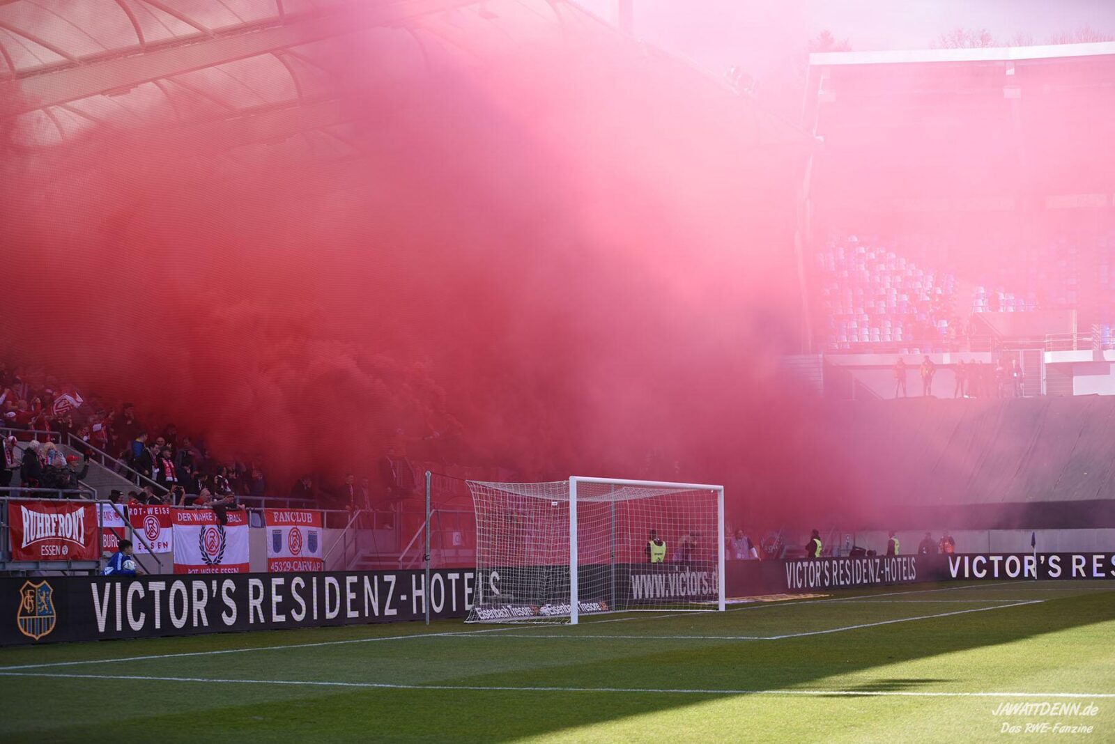 1. FC Saarbrücken – Rot-Weiss Essen 3-0 (1)