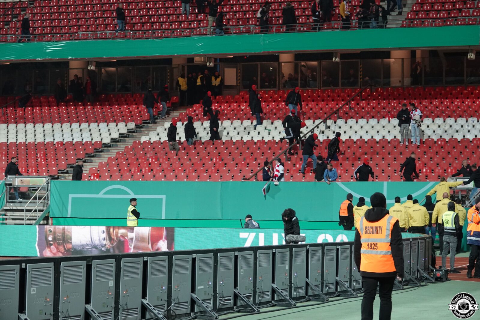 1. FC Nürnberg – VfB Stuttgart 0-1 (58)