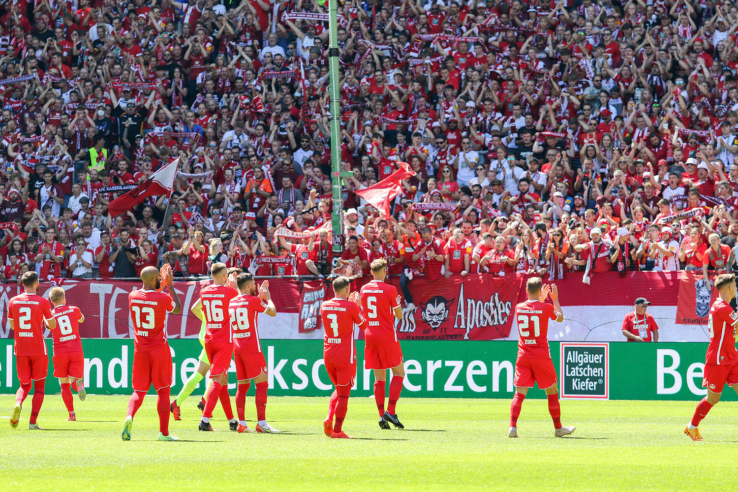 1. FC Kaiserslautern – FC St. Pauli 2-1 (9)