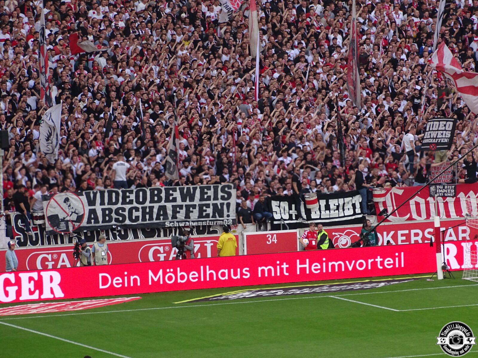 VfB Stuttgart – VfL Wolfsburg 3-1 (17)