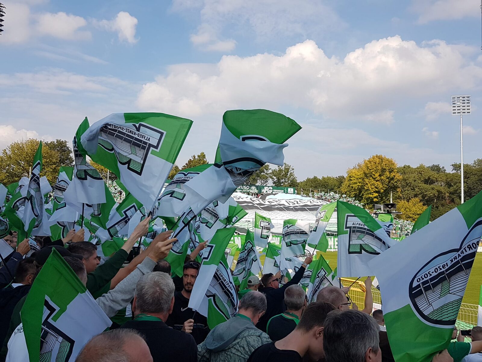 BSG Chemie Leipzig – 1. FC Lokomotive Leipzig 7-8 n.E. (10)