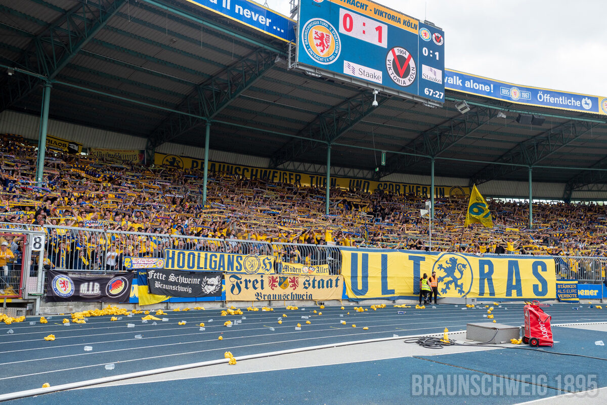 Eintracht Braunschweig – Viktoria Köln 0-1 (40)