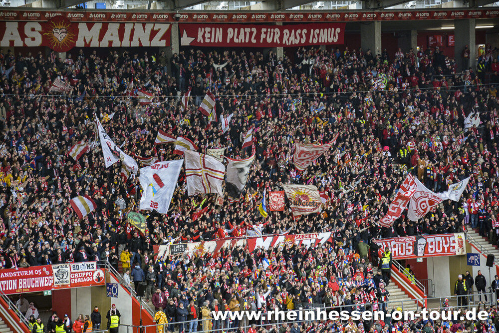 1. FSV Mainz 05 – FC Augsburg 3-1 (13)
