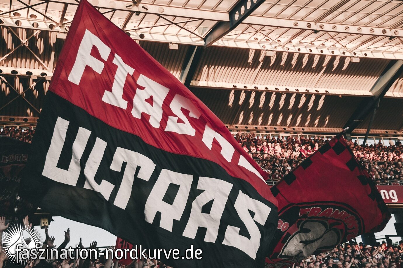 1. FC Nürnberg – SpVgg Fürth 1-1 (64)