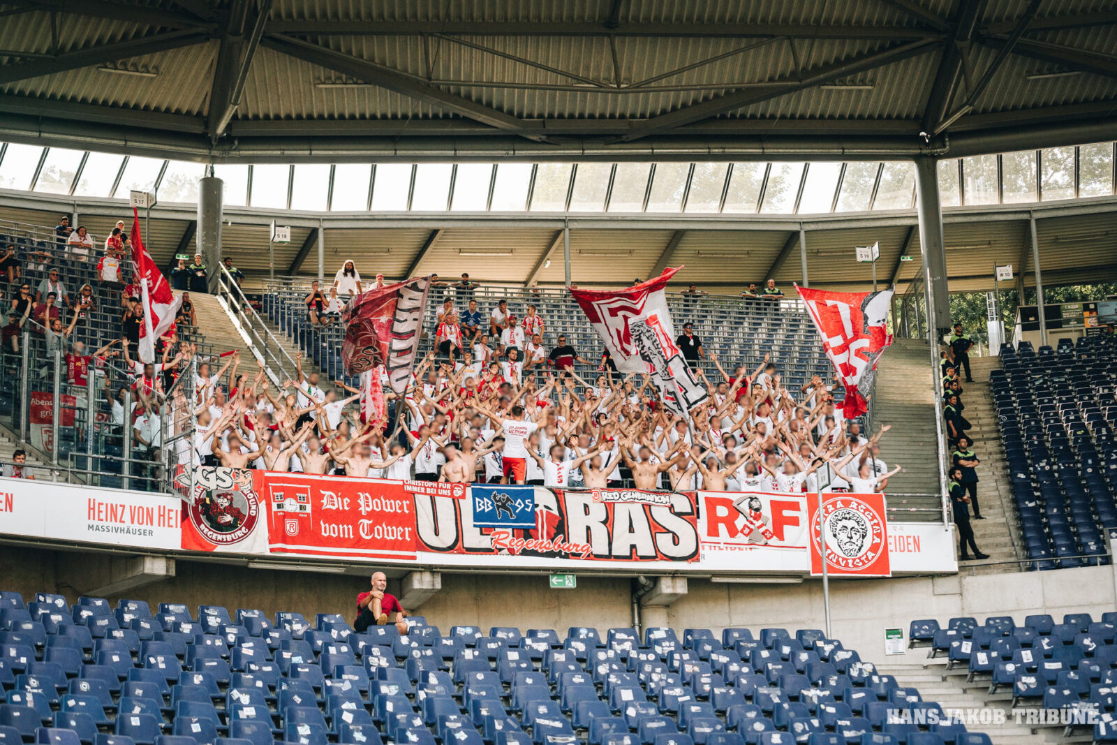 Hannover 96 – SSV Jahn Regensburg 1-0 (11)