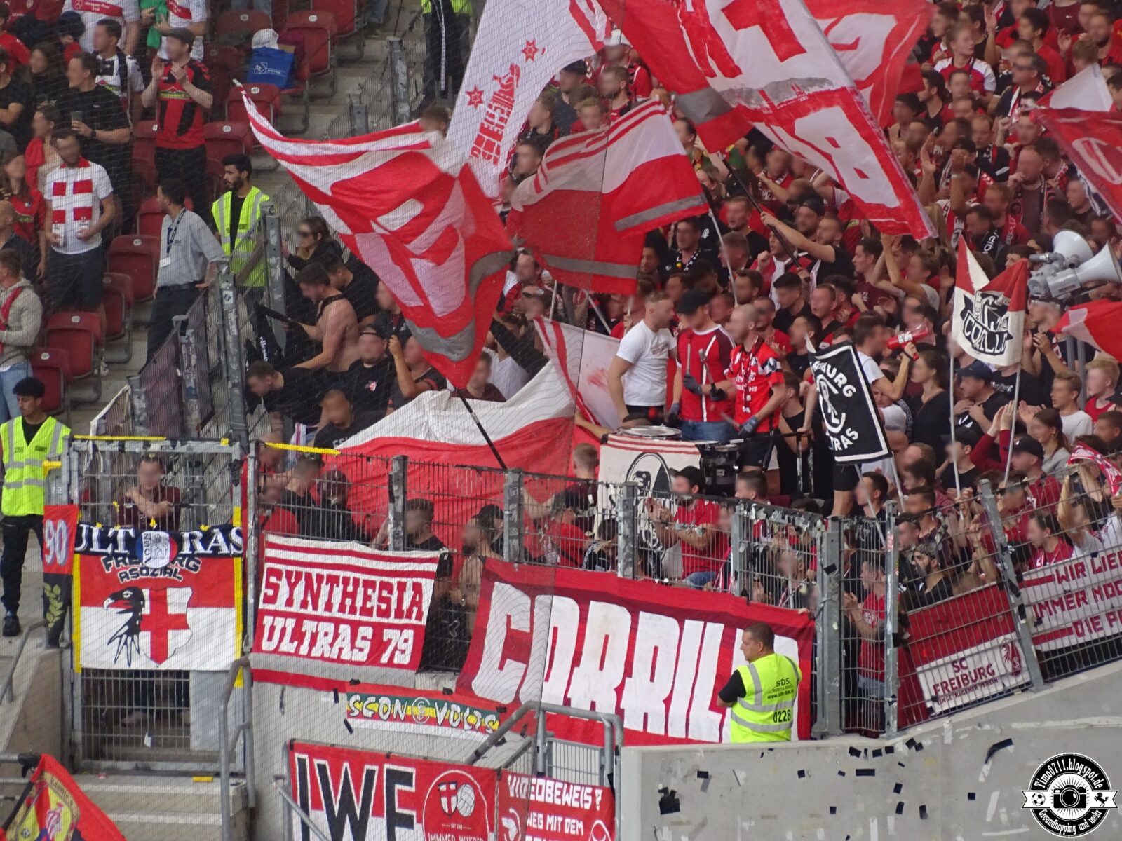 Gästefans / VfB Stuttgart – SC Freiburg (20.08.2022 (10)