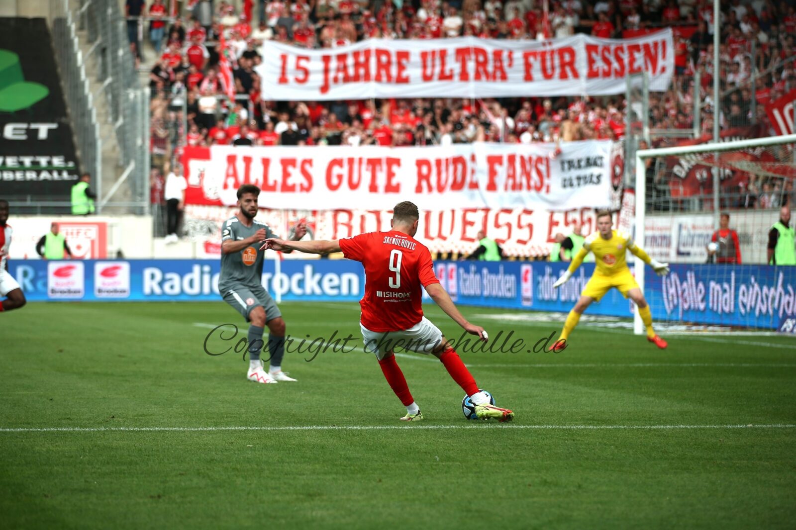 Hallescher FC – Rot-Weiss Essen 2-1 (1)