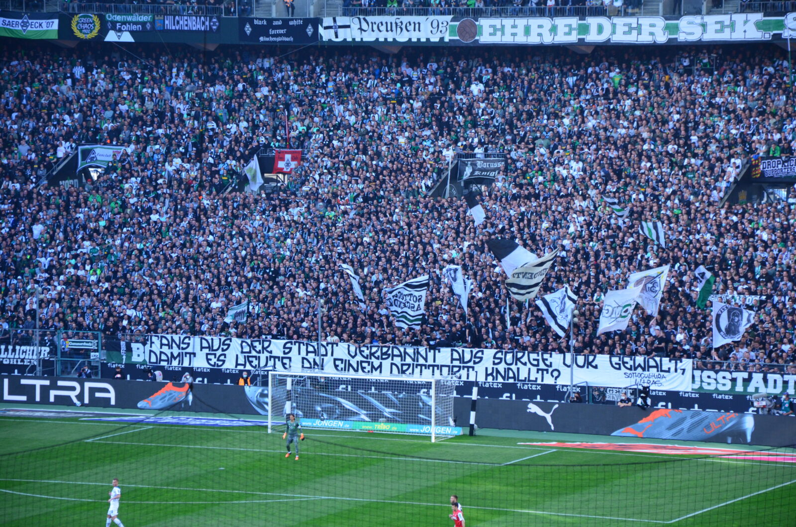 Borussia Mönchengladbach – 1. FC Köln 1-3 (13)