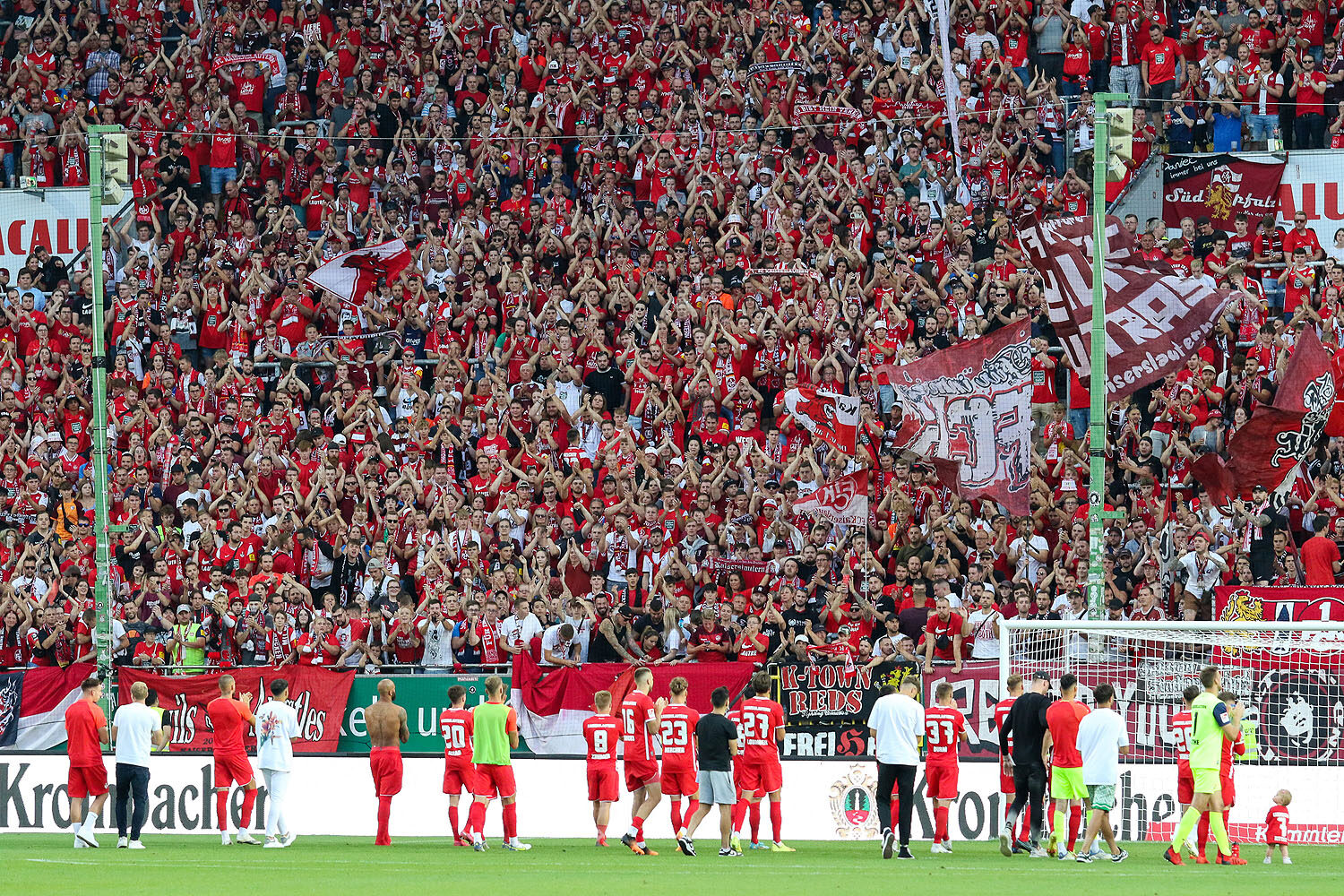1. FC Kaiserslautern – SC Paderborn 0-1 (8)