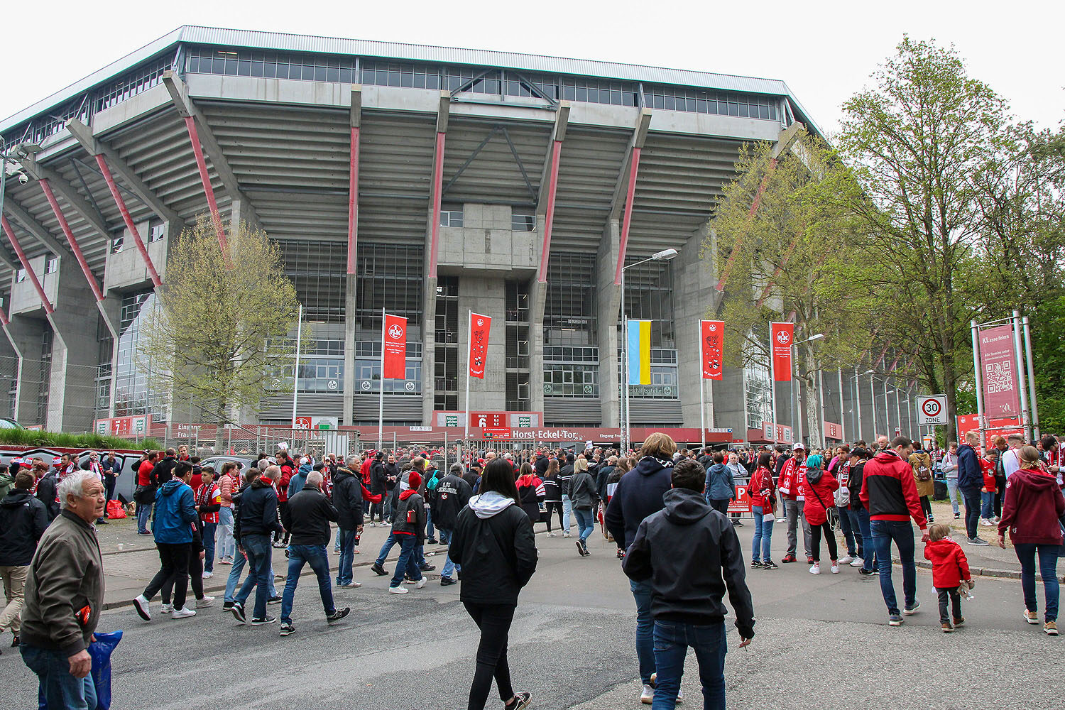 1. FC Kaiserslautern – Borussia Dortmund II 1-3 (6)