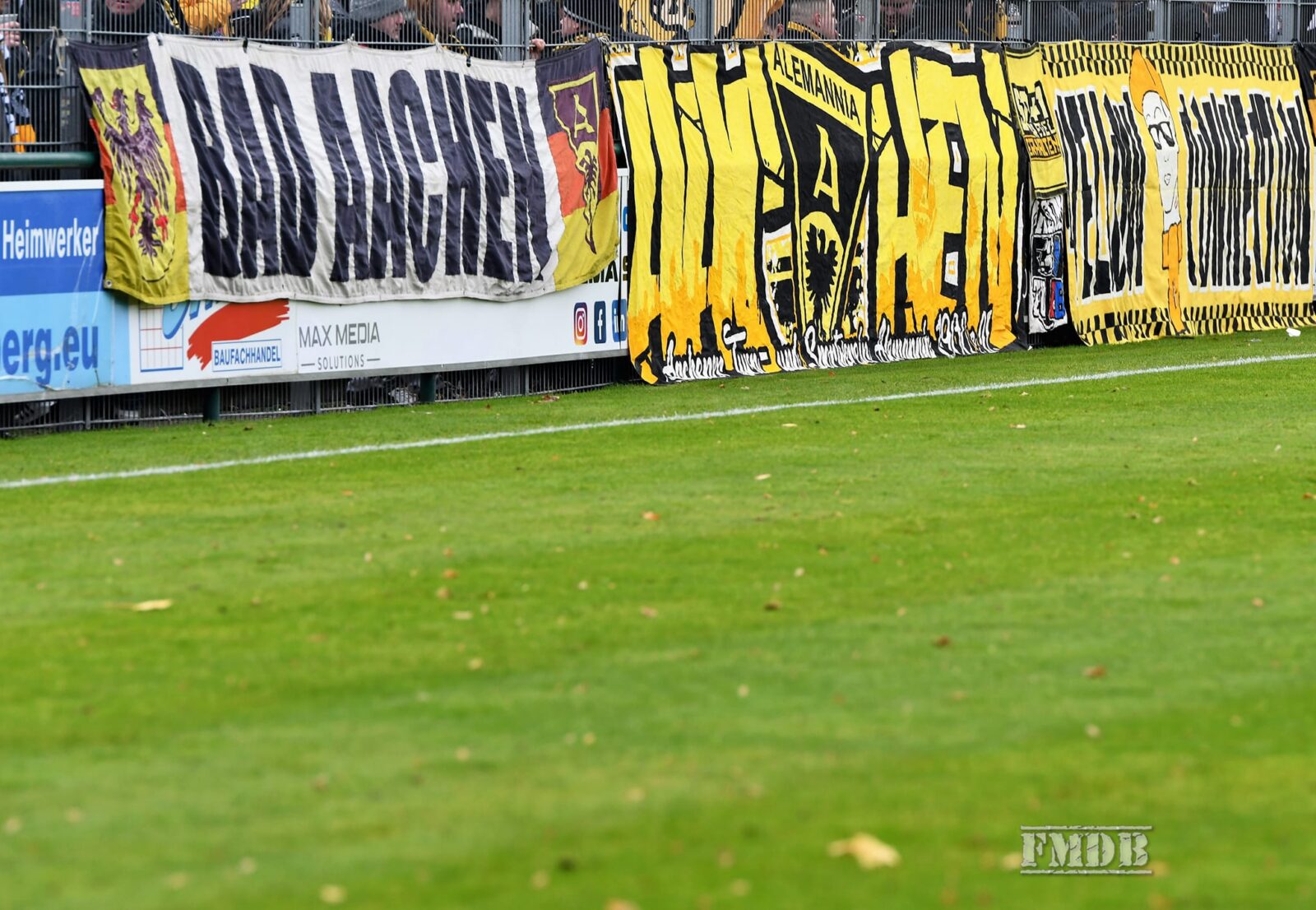 1. FC Düren – TSV Alemannia Aachen 1-1 (15)