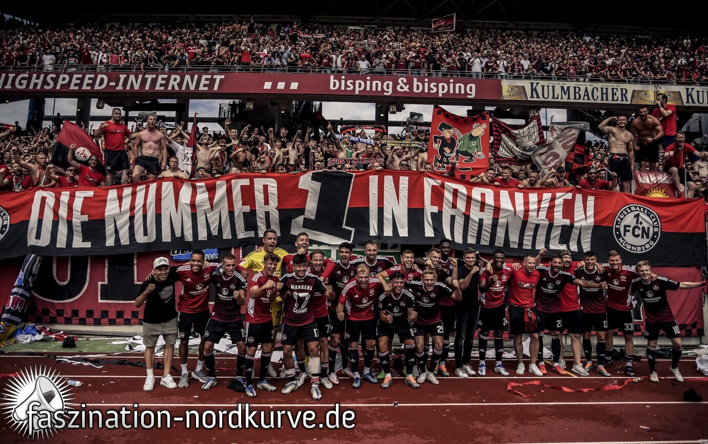 1. FC Nürnberg – SpVgg Fürth 2-0 (64)