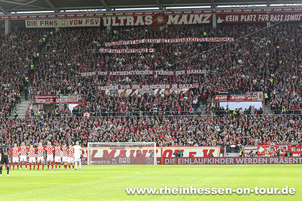 1. FSV Mainz 05 – FC Bayern München 1-3 (15)