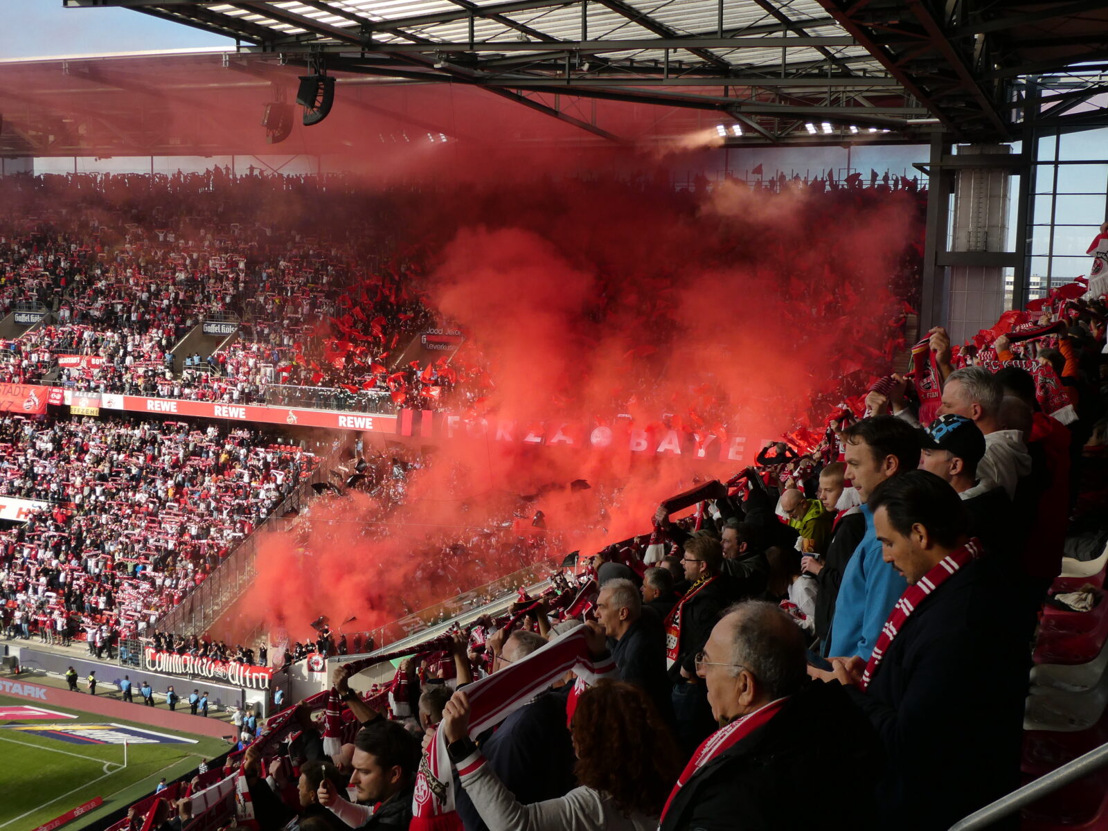 1. FC Köln – Bayer 04 Leverkusen 0-2 (10)