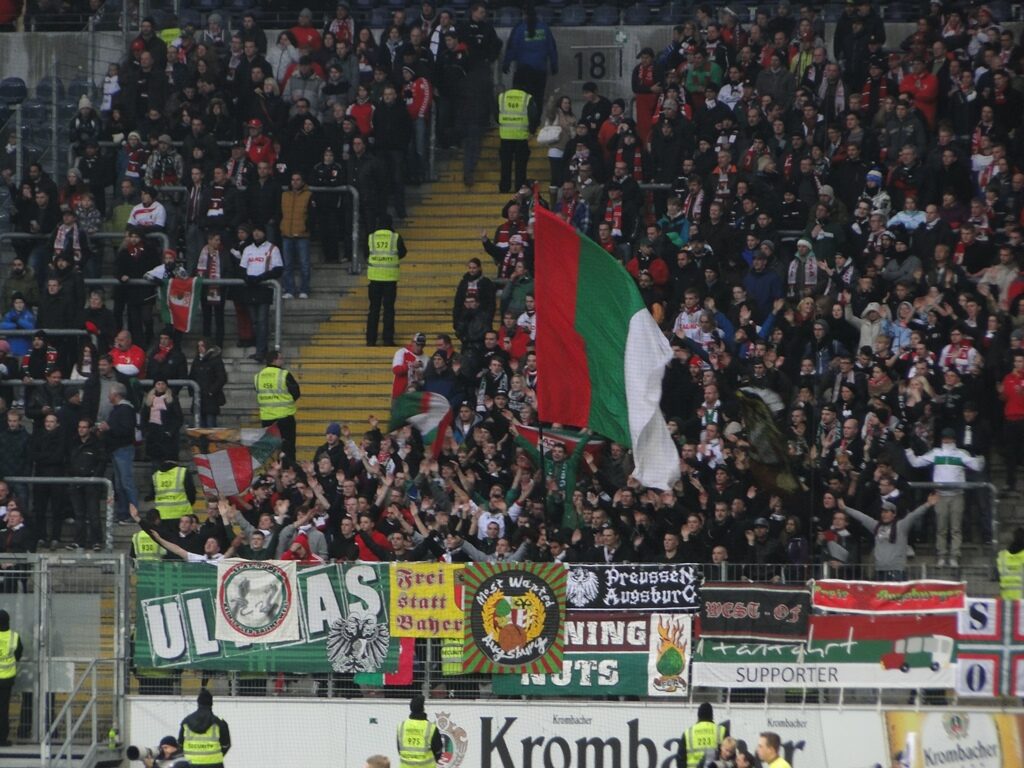 Eintracht Frankfurt vs FC Augsburg (4-2) (3)