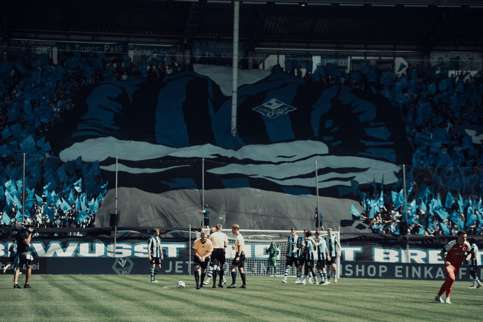 SV Waldhof Mannheim – Viktoria Köln 1-2 (8)
