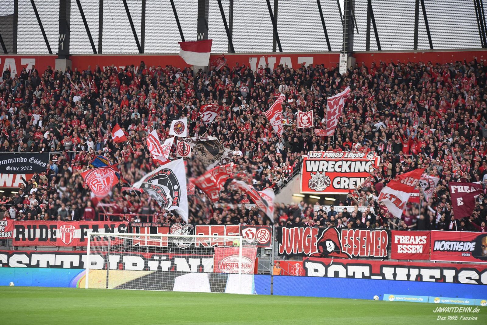Rot-Weiss Essen – FC Wegberg Beeck 3-1 (6)