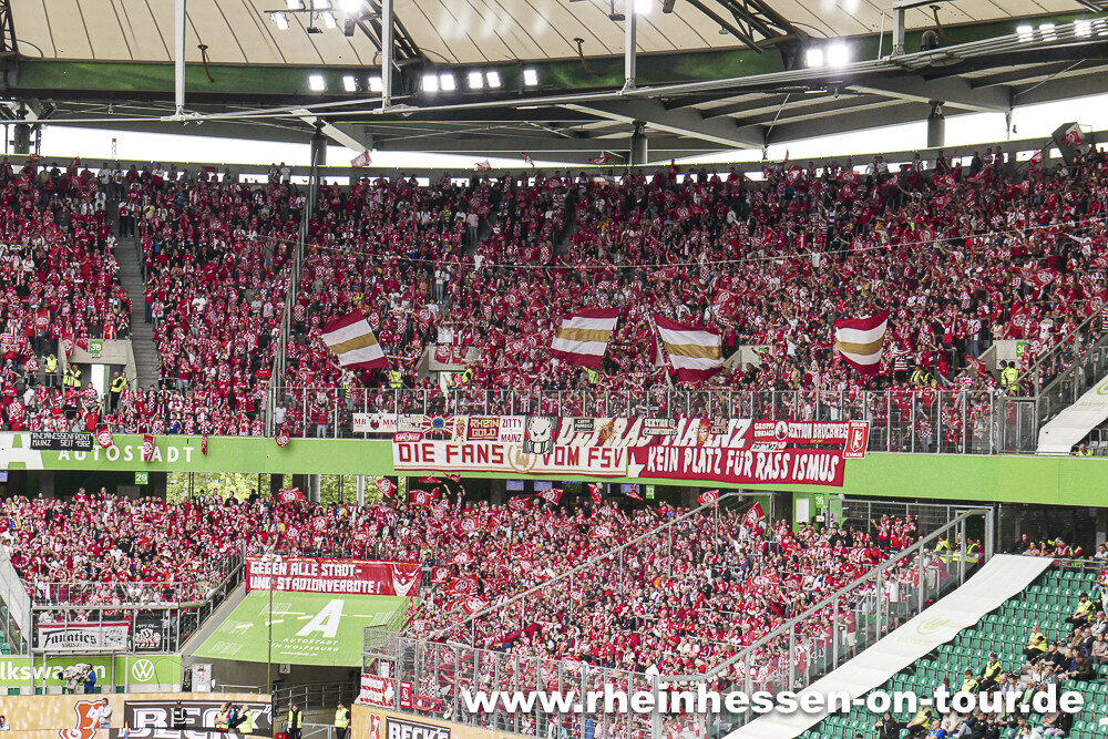 VfL Wolfsburg – 1. FSV Mainz 05 1-3 (17)
